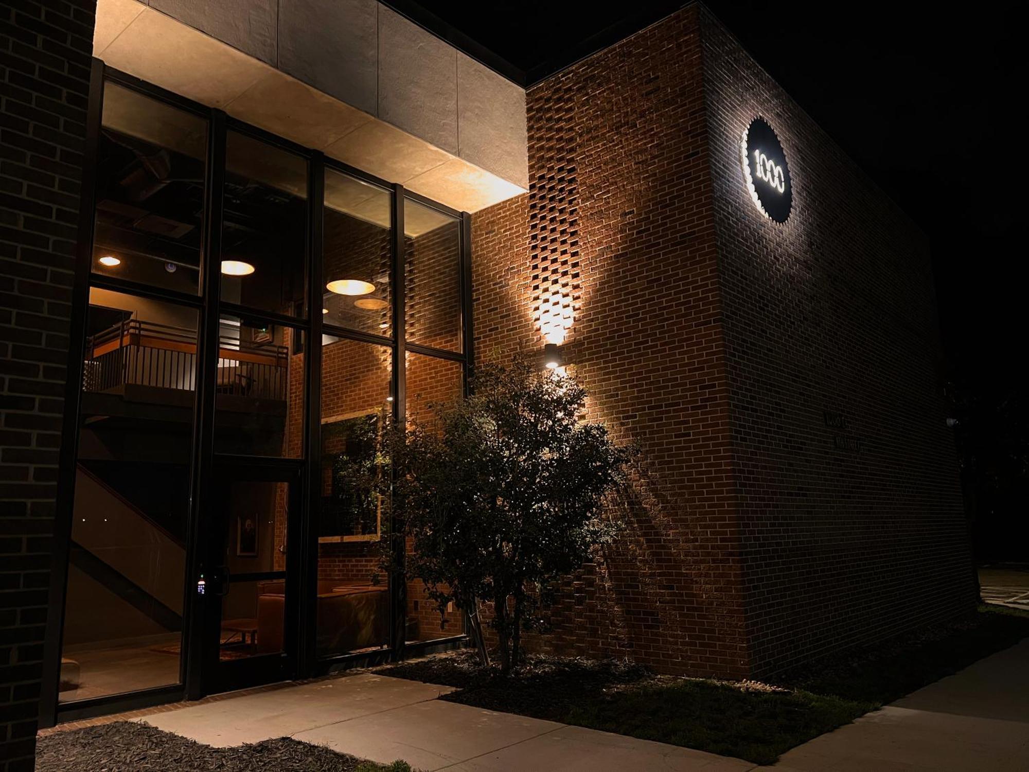 Classified Moto - The Frank Room Richmond Exterior foto